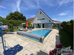 maison à la location -   25700  VALENTIGNEY, surface 240 m2 location maison - UBI477325199